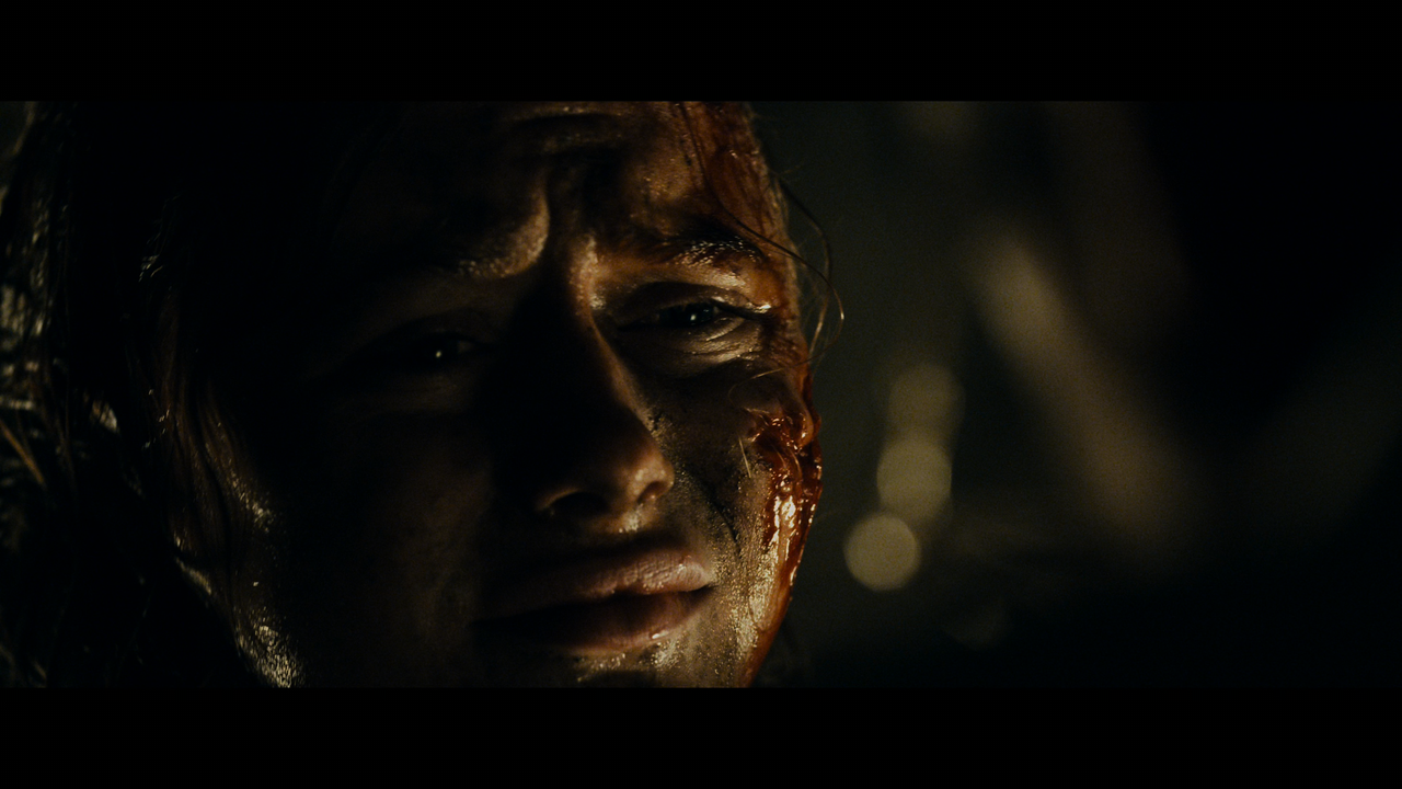 Evil.Dead.2013.Unrated.2160p.UHD.BDRemux.DTS-HD.MA.5.1.HDR.DoVi.P8.by.DVT.mkv_snapshot_00.04.12_[202