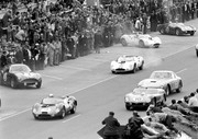 24 HEURES DU MANS YEAR BY YEAR PART ONE 1923-1969 - Page 52 61lm09-MT63-Ludovico-Scarfiotti-Nino-Vaccarella-12