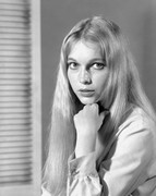 mia-farrow-c13