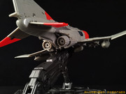 Zeta-Toys-Bumblebee-Movie-Blitzwing-2