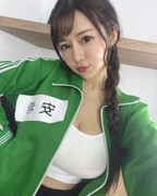 2021-10-26 06.36.36 2693039915439785922_8070188727