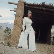 elke-sommer-mg32