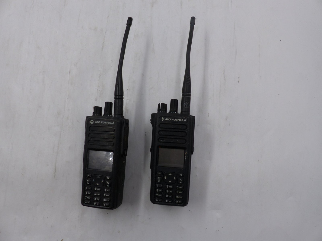 QTY 2* MOTOROLA  SOLUTIONS XPR 7550E PORTABLE TWO-WAY RADIO AAH56RDN9RA1AN