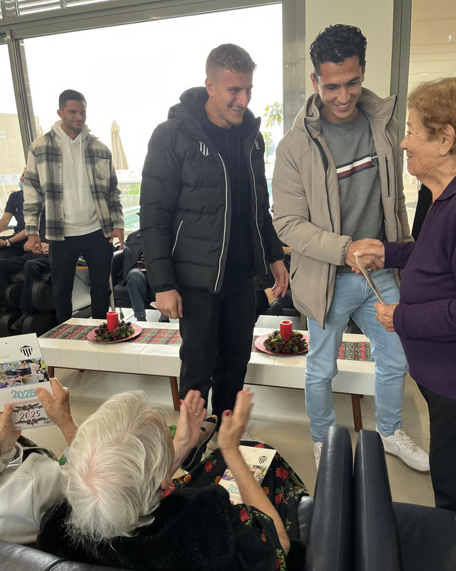 , Χριστουγεννιάτικη επίσκεψη της ΠΑΕ Καλαμάτα στο Παπαδοπούλειο