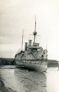 https://i.postimg.cc/23Ysj7Np/HMS-FOX-Royal-Navy-Waiting-To-Be-Scrapped-At-Watchet-Somerset-1920-56765868.jpg