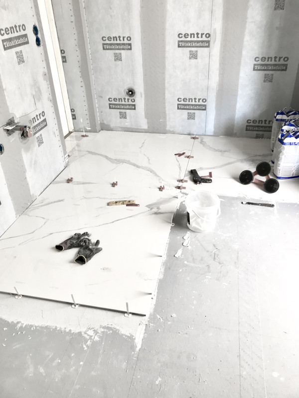 001E4046-9641-420D-ABCB-5AC137327204_1_201_a