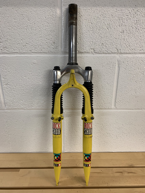 AAD8A0C2-F9D5-4F03-ADE3-EC6DE6433D85