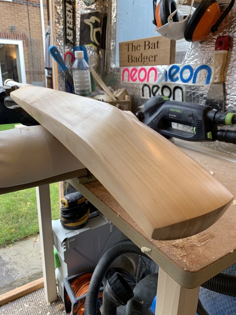 CF1C30E0-A90E-4348-BADE-09925DF7C336