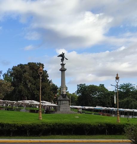 BUENOS AIRES. BARRIO DE RECOLETA - ARGENTINA INFINITA II/ TORRES DEL PAINE (6)