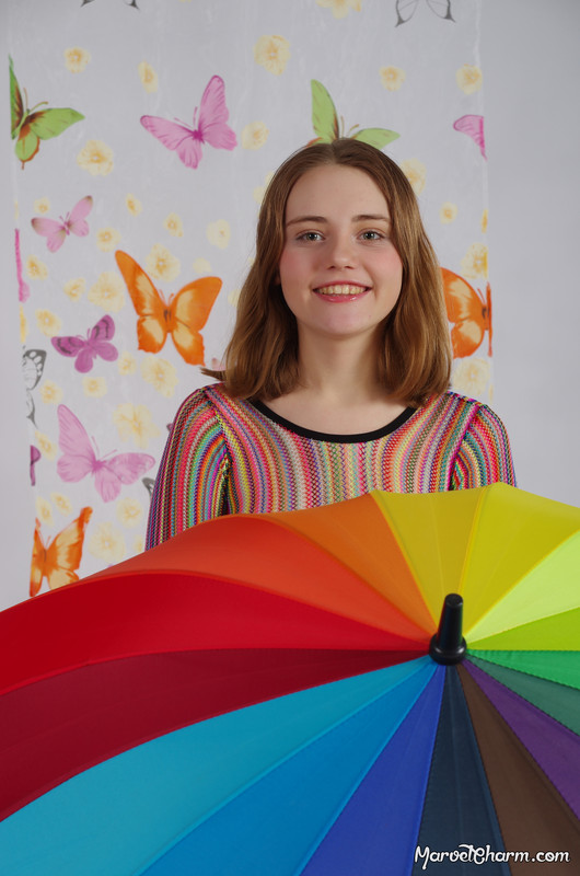 MarvelCharm_Nicolette-Rainbow-013