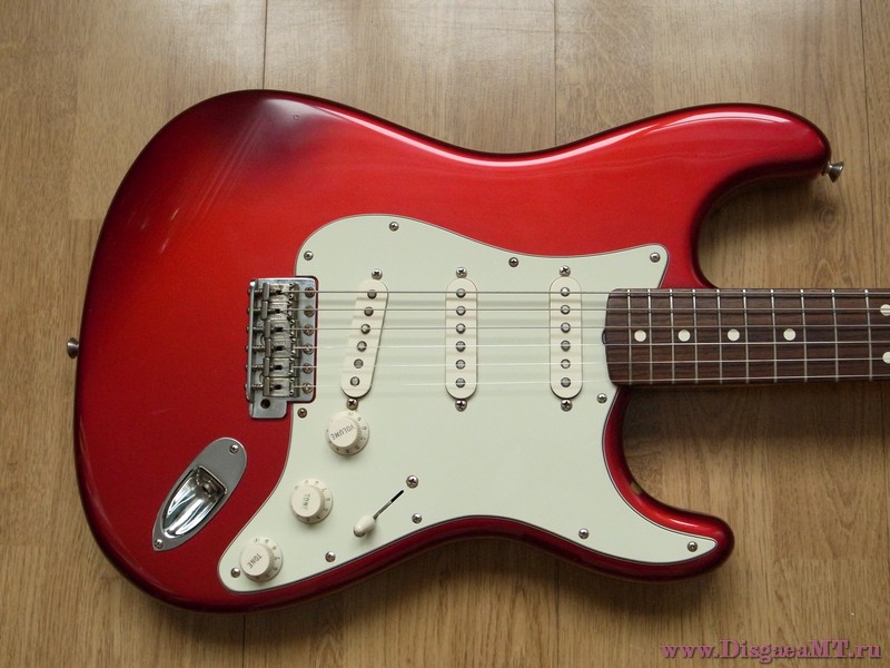 Fender_American_Vintage_Strat_62_RI_6-red_008