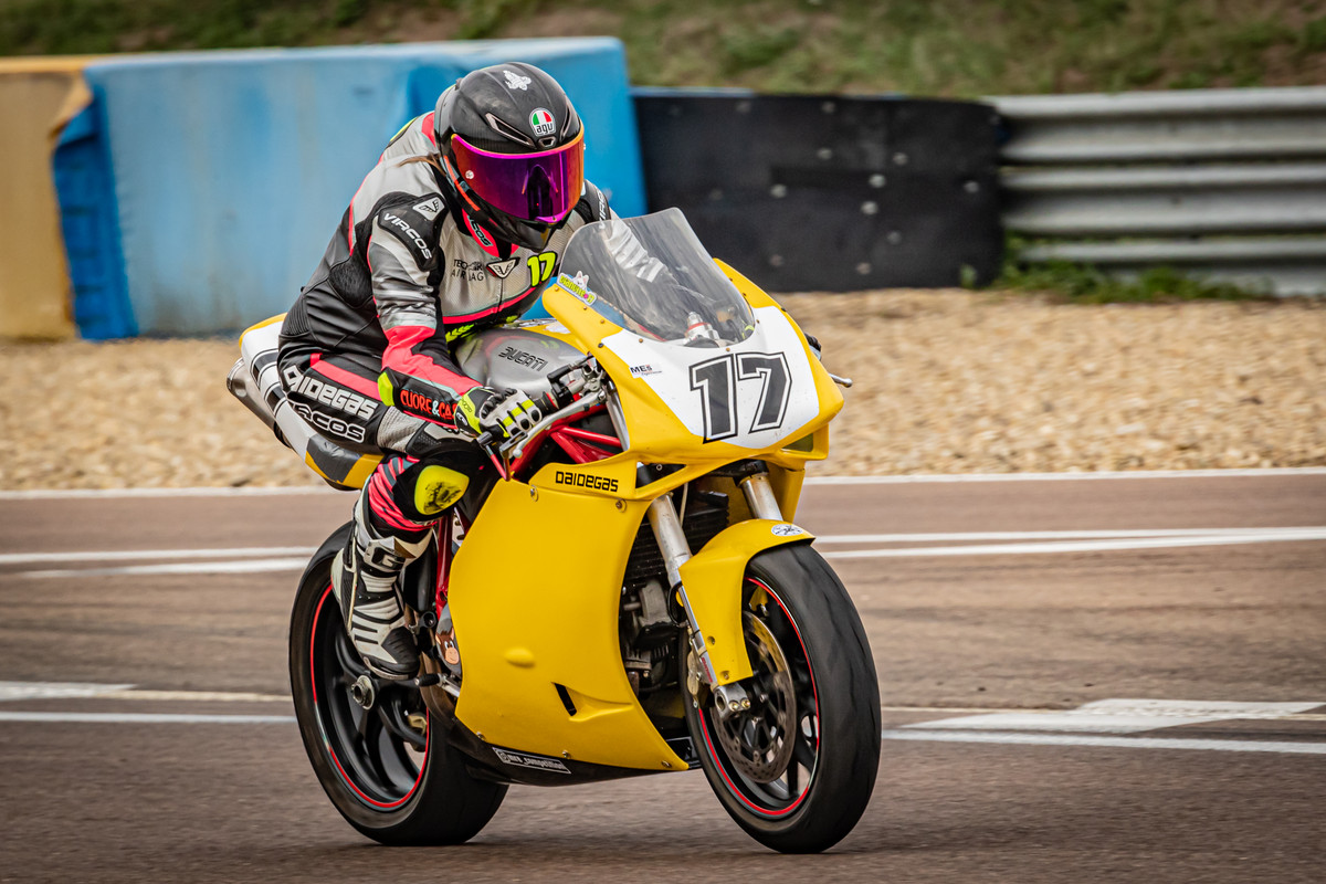 A98C4A65-3F00-4CDD-A91C-82190BF83D8F