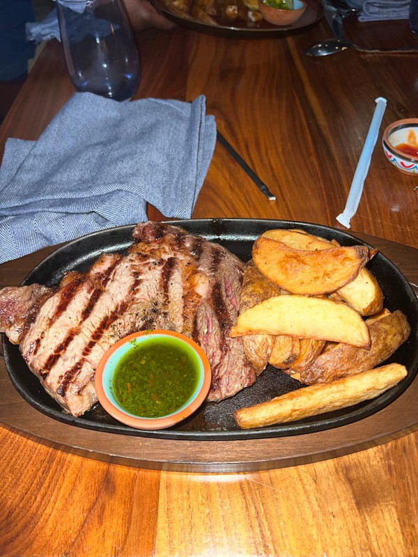 1F27B9F6-6305-4E14-A618-0E3A4E4EC473