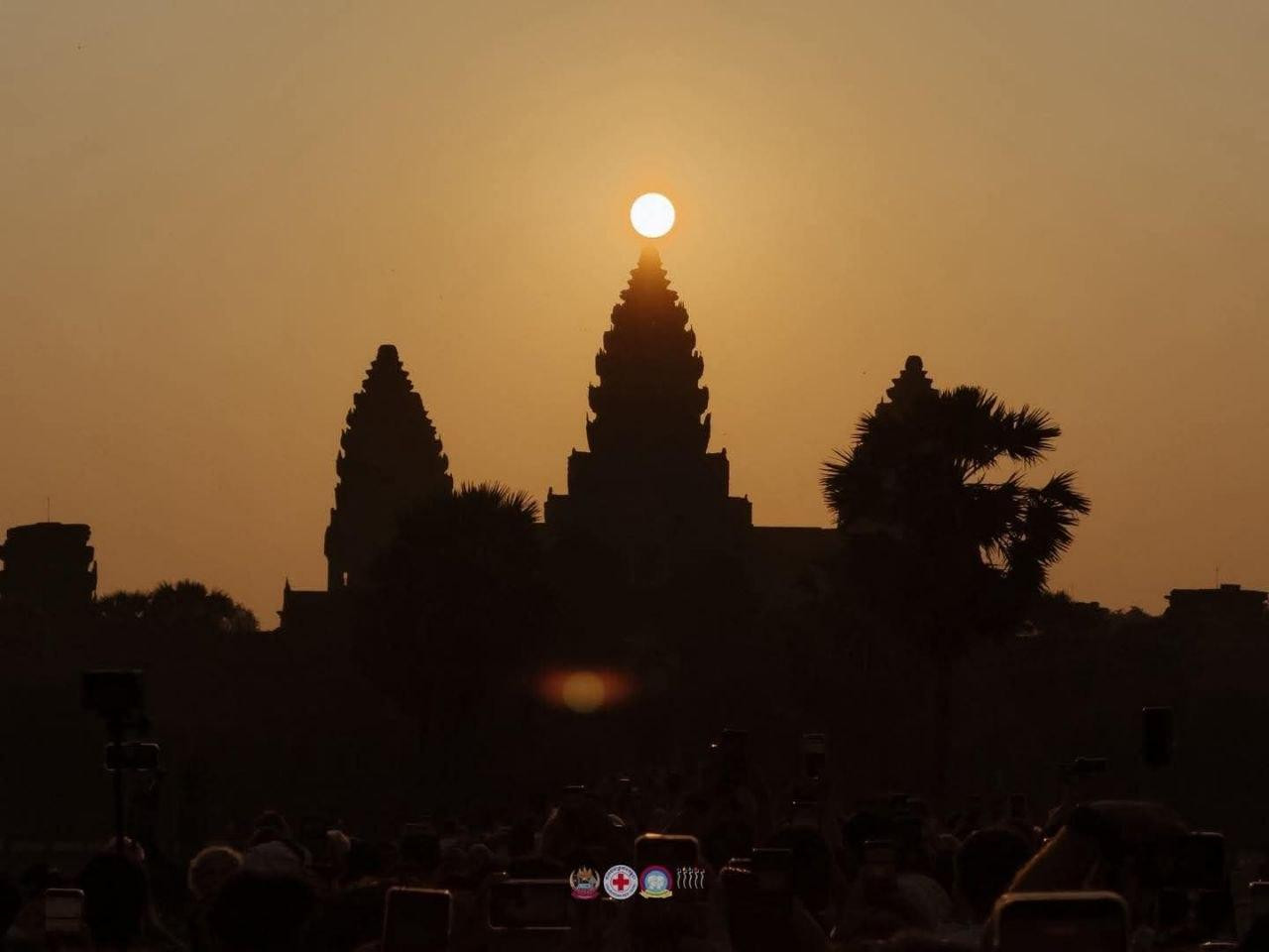 angkor equinox siem reap sunrise guide cambodia news 2026 34233