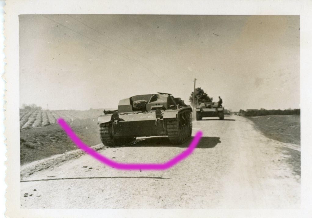 StuG Sturmgeschütz Panzer Tank Russland Vormarsc