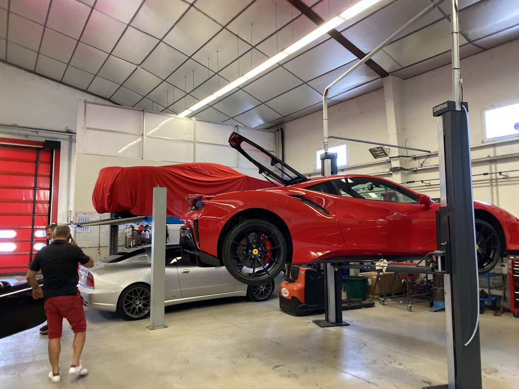 56E73661-604F-4ACC-A4A2-96E06BE0F256