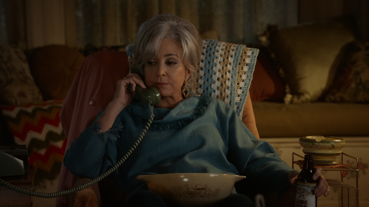 Young.Sheldon.S05E01.One.Bad.Night.and.Chaos.of.Selfish.Desires.1080p.10bit.AMZN.WEB-DL.DDP5.1.HEVC-