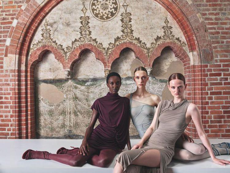 Milano Moda Donna SS25, tornano in calendario Boss e Biagiotti Milano Moda Donna SS25, tornano in calendario Boss e Biagiotti