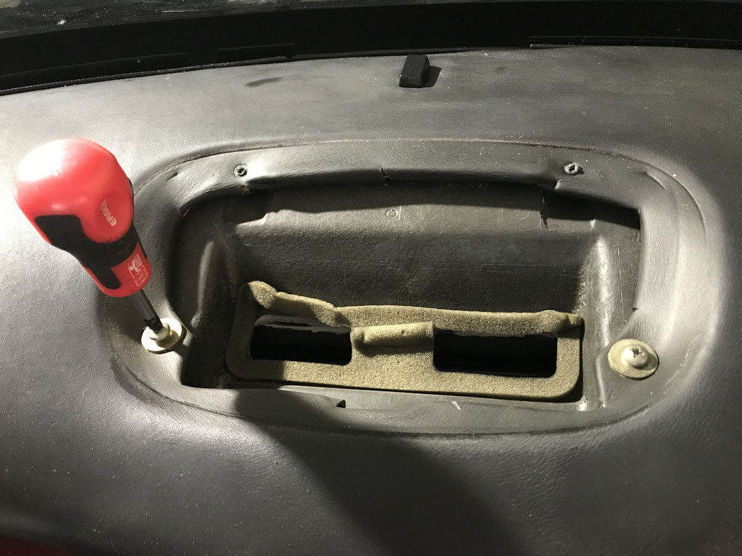 6C2022ED-7D6D-4C68-9757-458C467960BD