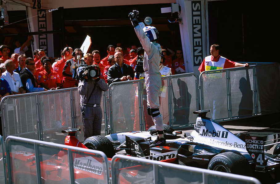 Temporada 2001 de Fórmula 1 016-27