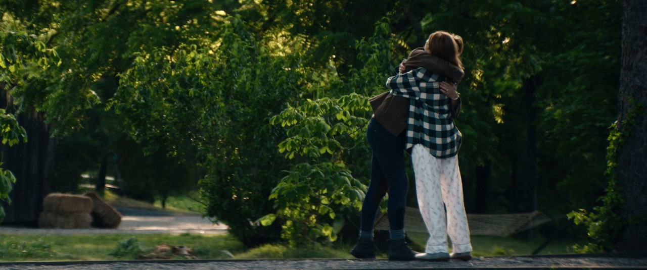 Echo Valley (2025) .mkv 720p WEB-DL AC3 5.1 iTA E-AC3 ENG H264 - FHC.mkv_snapshot_00.26.29.046