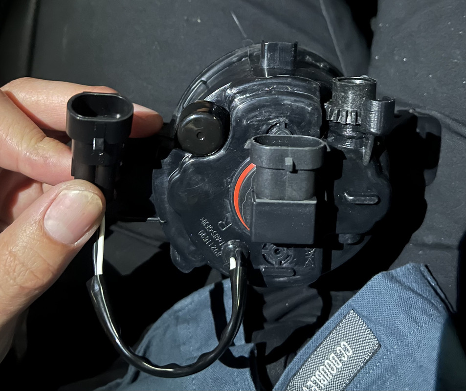 C16ED66F-1EBB-46D7-B1B3-8CD74AF53322