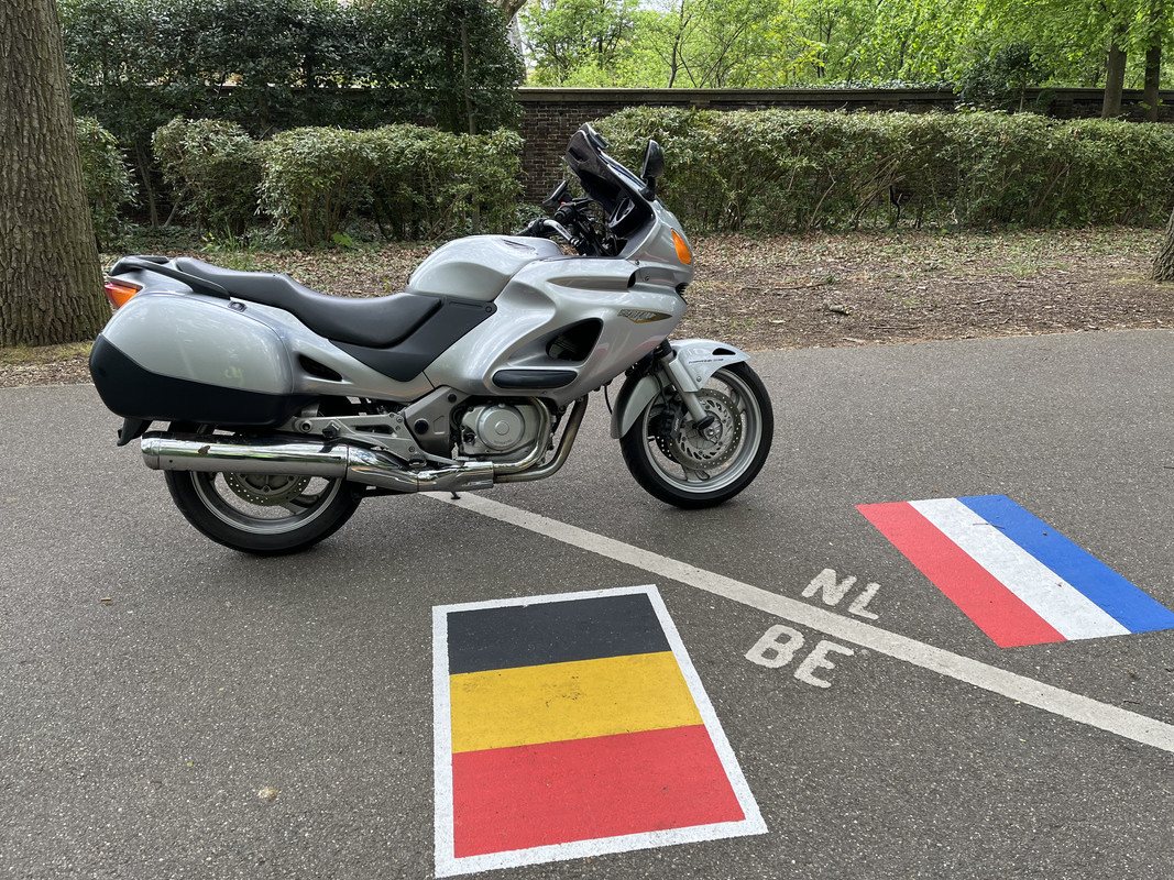 35181485-FCD4-4379-AFED-891013862A10