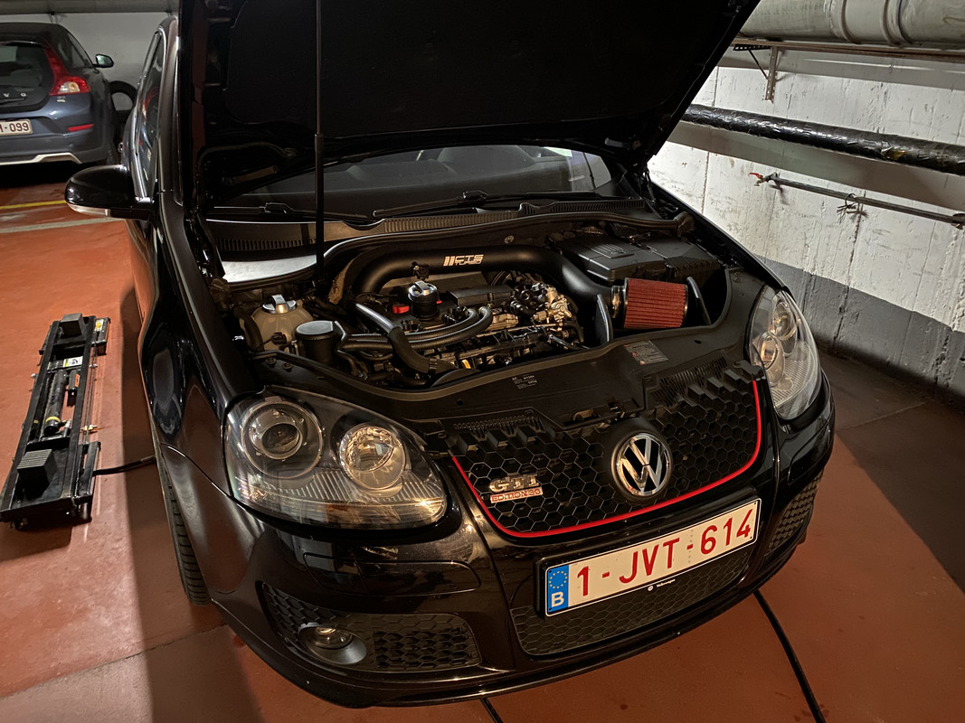 95E7BA2C-909B-4880-8736-5436F60C9BF9