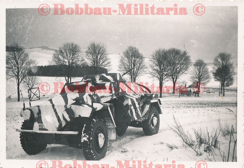 Sd.Kfz 221 Panzerspähwagen mit Hammer Winter-Strichtarnung weiß 