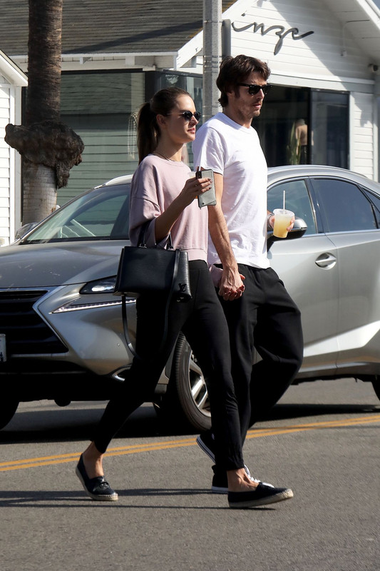 E0E1A0F6-AFB3-48A6-AD4A-DAA5A96384DC