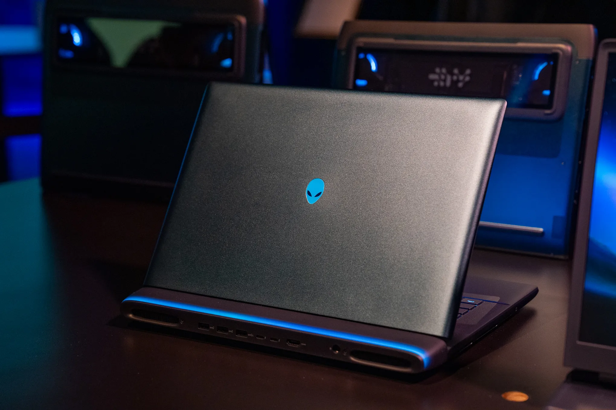 Alienware resucita la línea Area 51 con Preciosos Portátiles repletos de RGB