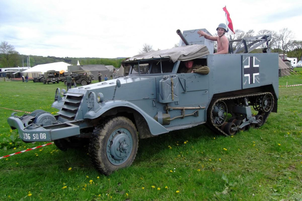Half-track allemenad 16 09 2016