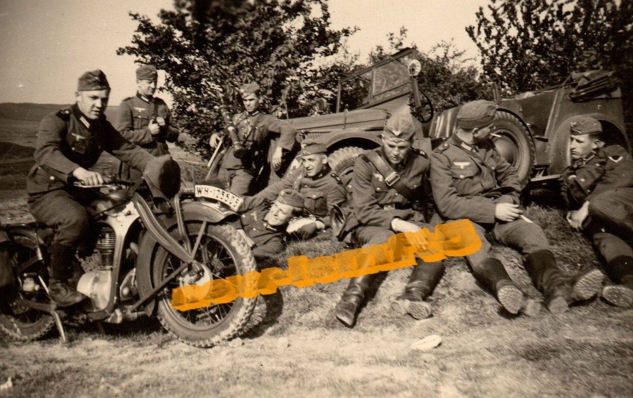 photo PKW Kfz Kübel-Wagen   Motorrad Krad BMW We