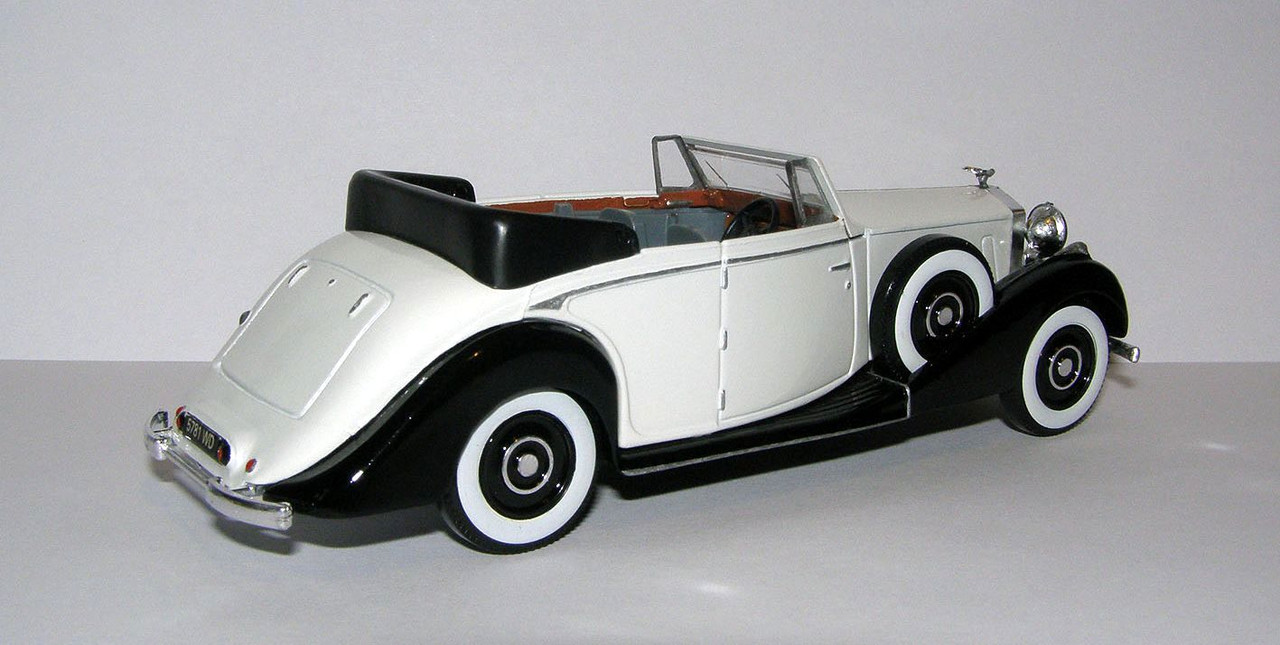1939 Rolls-Royce Phantom III Cabriolet (Solido #4077) 2