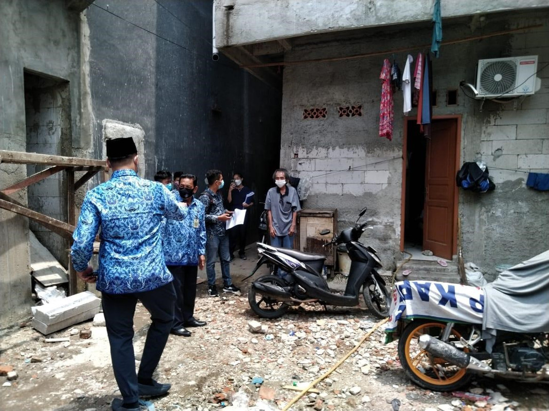 Monitoring Activities on Land Acquisition in The Jembatan Besi Village