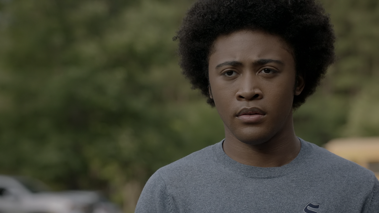 Legacies.S04E04.See.You.on.the.Other.Side.1080p.10bit.AMZN.WEB-DL.DDP5.1.HEVC-Vyndros.mkv_snapshot_1