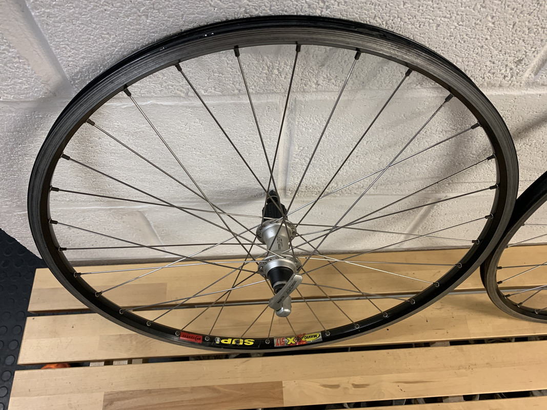 E0734B50-7A3F-43C2-8549-A39C3EF4C72E