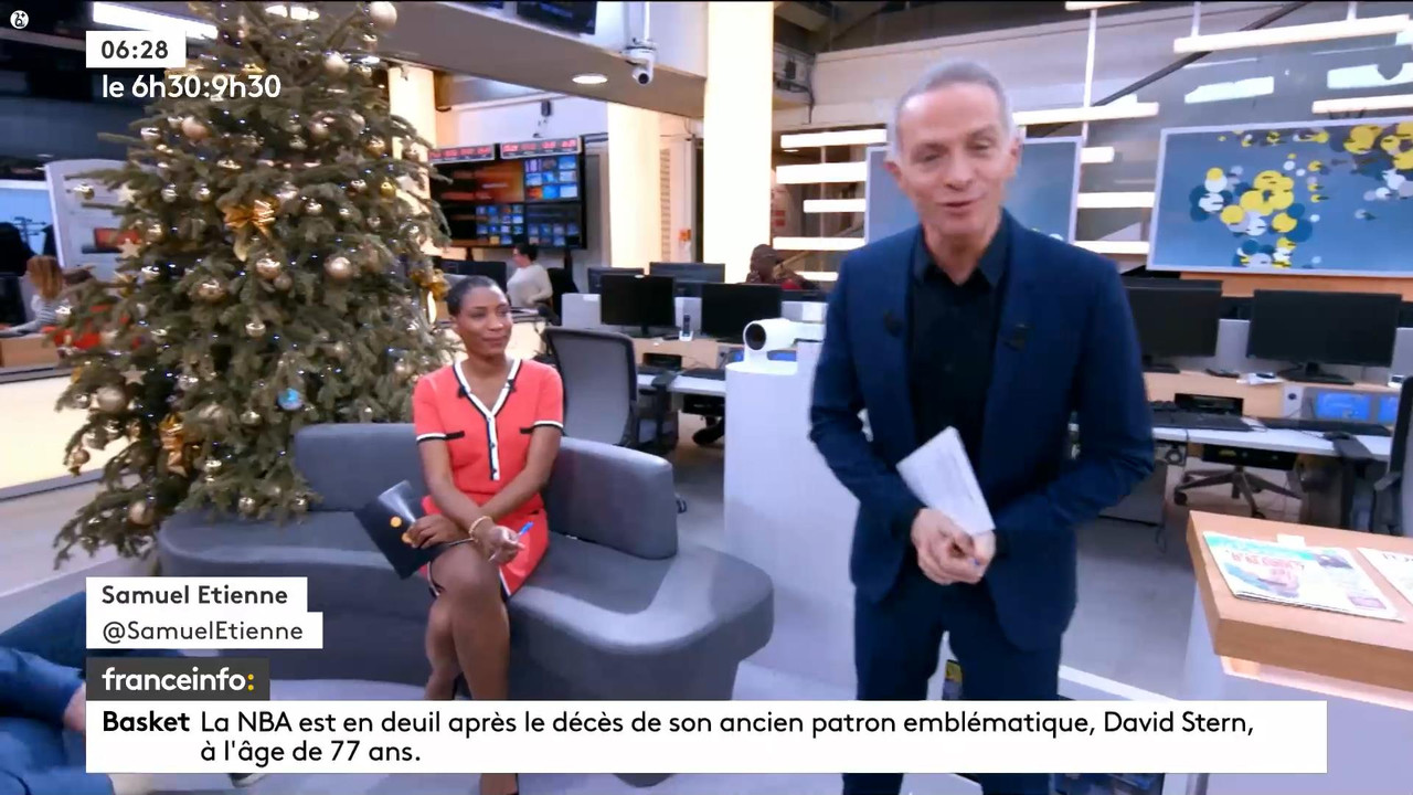 02 January - 05.29.00 - Le 6h30 9h30. Entre JT, chroniques, invi