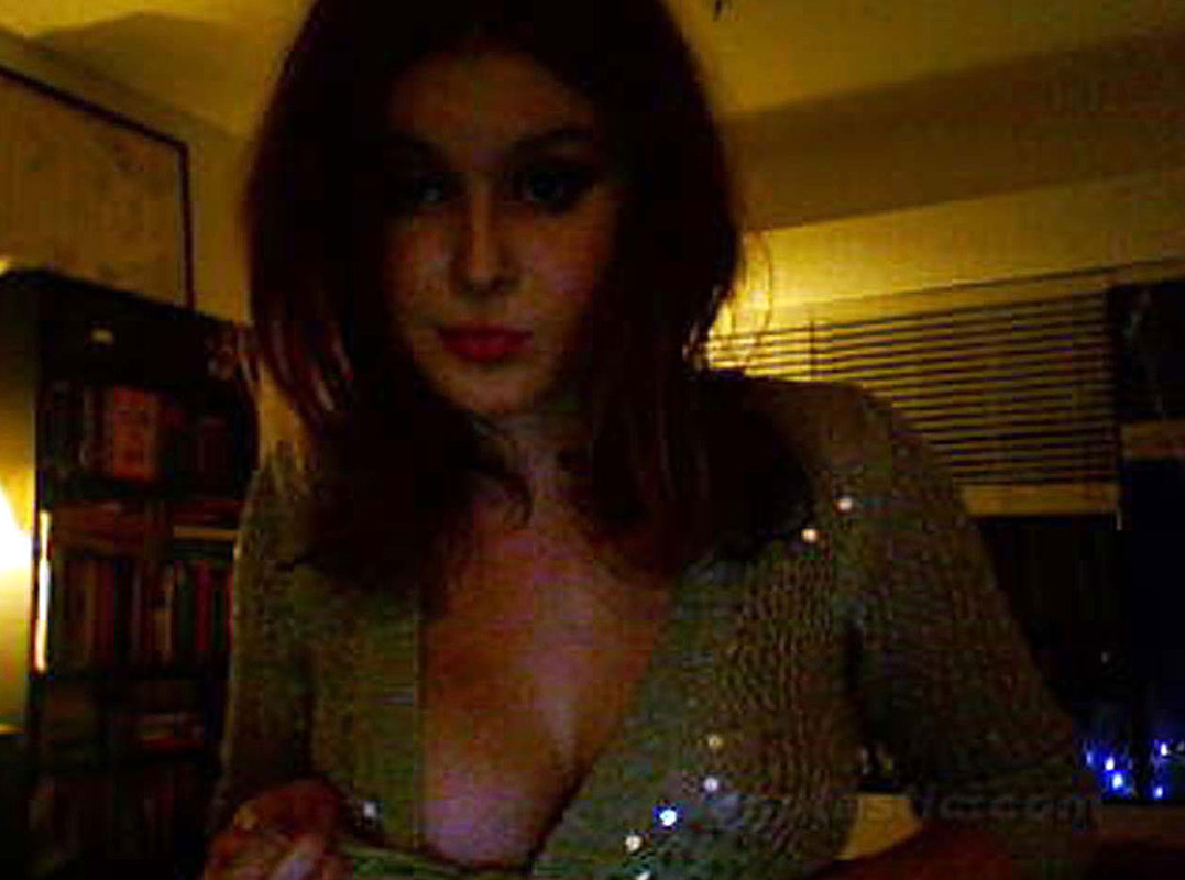 Renee-Olstead-nude-Scandal-Post-23