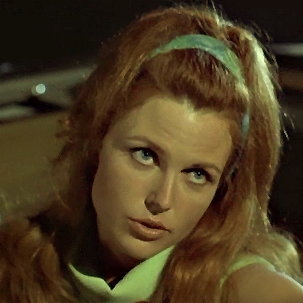 Roberta Collins