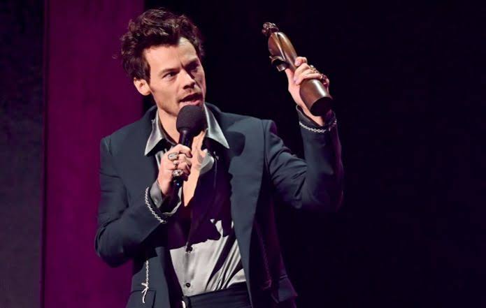 2-E95-B80-F-FEA7-447-F-B654-52598-EACEAD