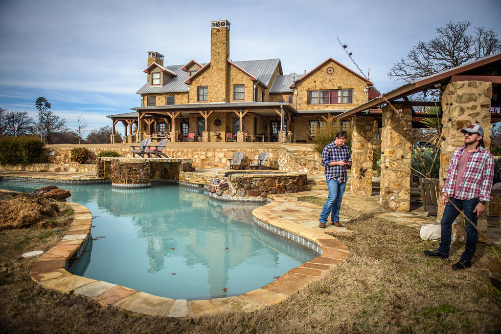 Photo: house/residence of the cool 9 million earning Santa Fe, New Mexico-resident
