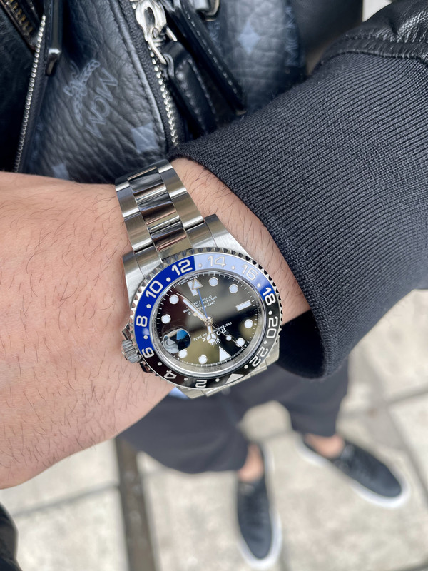 2DC46897-CDA8-46D2-8252-6BA13801B21C