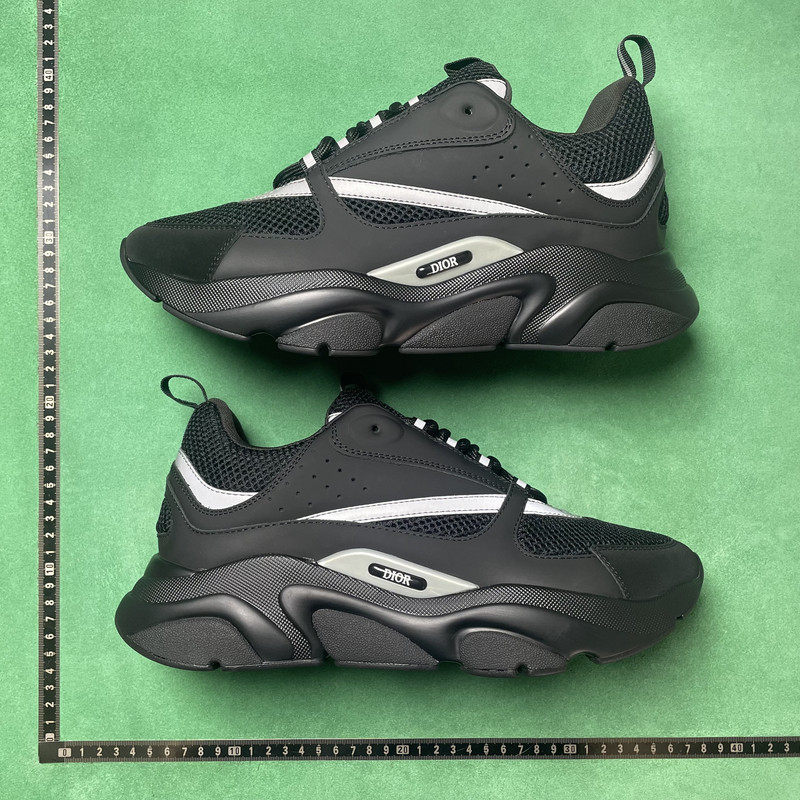 Dior B22