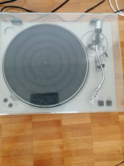 gramofon-slika-135910494