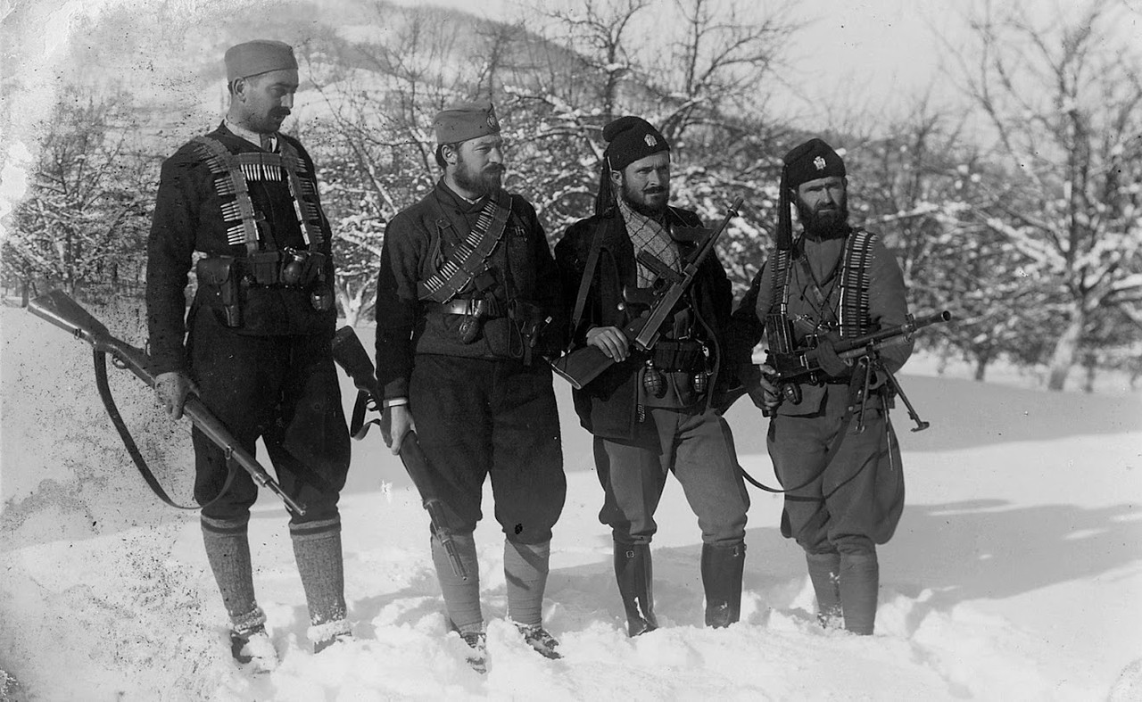 [Слика: 004-12.jpg]