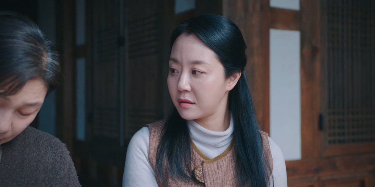My Bias, My Boss 2026 WebRip Season 1 [Hindi + Tamil + Telugu + Korean] 480p 720p ESub Screenshot