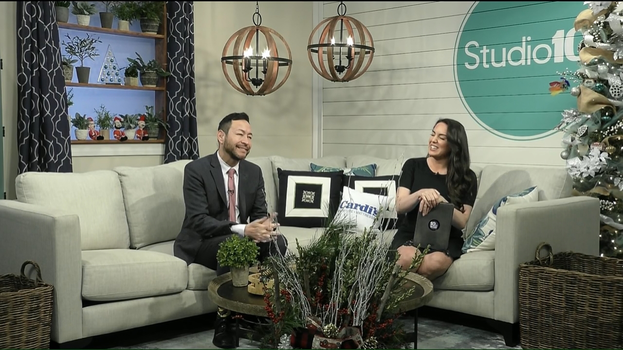 12.15 - 17.30.00 - Studio 10. A look at the latest in entertainment, ....ts_snapshot_17.39.306