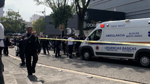 Terror en la Ciudad de México; Balacera en la plaza Metrópoli deja al menos un muerto