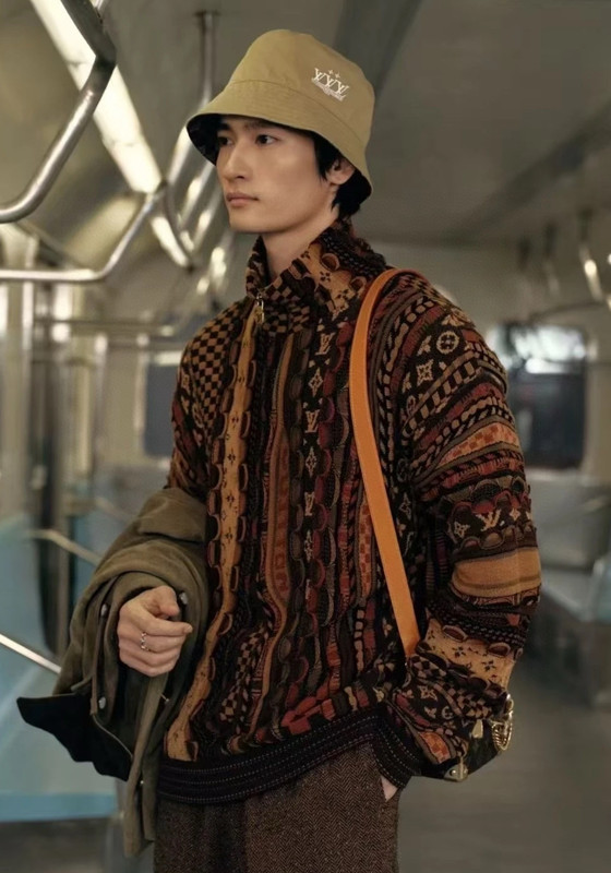 2025-10-04-15-42-IMG-0102